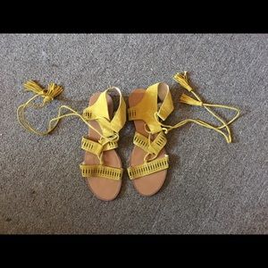 Wrap-up Sandals
